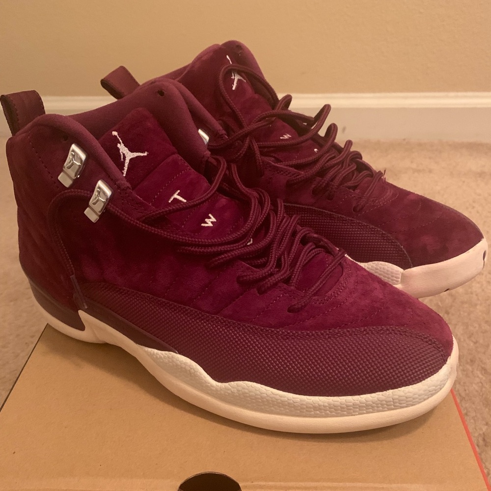 Jordan 12 Retro Bordeaux